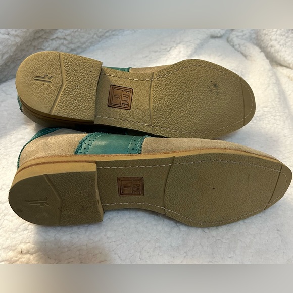 Rare Frye two tone oxfords. So 8 ladies. Striking colour! - Picture 5 of 7